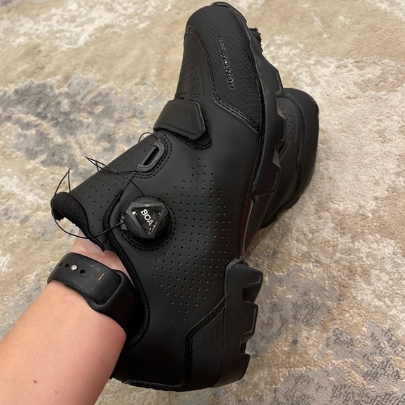 Bontrager
Foray Mountain Shoe good condition size 8.5 - Picture 2 of 11